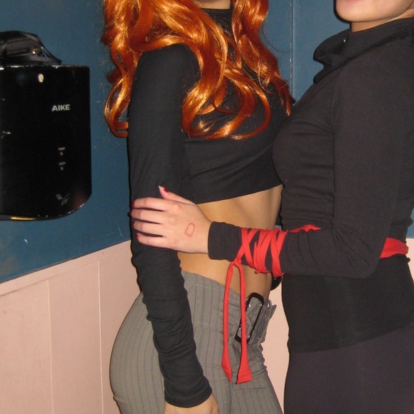 Aritzia Sunday best turtleneck - Picture 3 of 3